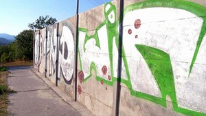 Európska komisia nariadila zbúranie protirómskeho múru