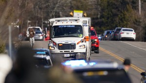 Útočník na škole zastrelil študentku. Potom spáchal samovraždu