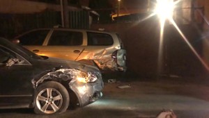 Opitá žena nabúrala do auta invalidného dôchodcu. Prišiel o jediný spôsob dopravy