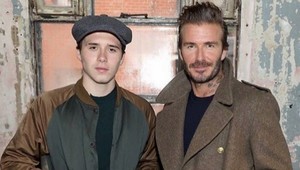 Aký otec, taký syn! Brooklyn Beckham sa dal potetovať
