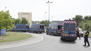 Útok v Lyone: Atentátnik poslal selfie s hlavou do Sýrie