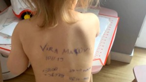 Ukrajinské matky napísali kontaktné údaje na chrbty svojich detí. Mali ich zachrániť, keď bude najhoršie