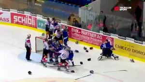 Bitky brankárov hitom týždňa. Slováci inšpirovali Švajčiarov