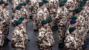 Vojenských tajných tunelovali, tvrdí dôverná správa