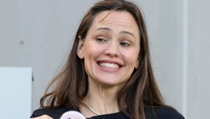 Jennifer Garner sa zbavila dlhých vlasov a urobila dobre: S novým účesom okamžite omladla