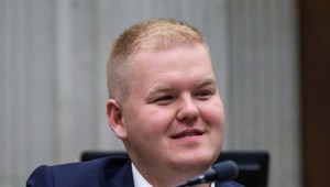 Bartekov výrok o Mikloškovi rozhneval poslancov Trenčianskeho kraja. Ozývajú sa výzvy na odstúpenie