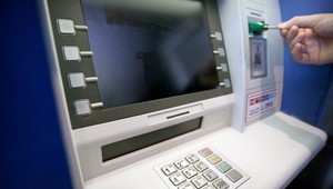 Digitálna banková revolúcia: Zrušia sa aj poplatky za kartové platby