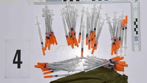 FOTO: Polícia z Galanty a Trnavy obvinila päť osôb zo závažnej drogovej činnosti