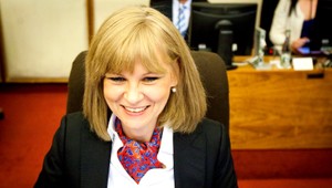 Vláda odobrila Zvolenskej tender na poradcu za 3,4 mil. eur