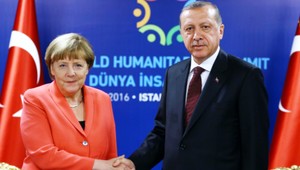 Turecko zablokuje migračnú dohodu, ak Únia nezručí víza, odkazuje Erdogan