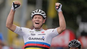 TdF: V cieli radosť Hushovda a smrť technika