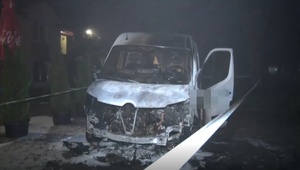 Rušnú noc majú za sebou na východnom Slovensku, kde zhorela dodávka. Pravdepodobne ide o prácu podpaľača