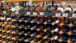 Výrobcovia vymýšľajú nealko verzie výrobkov. Označovanie alkoholu má pravidlá, upozorňuje SPPK