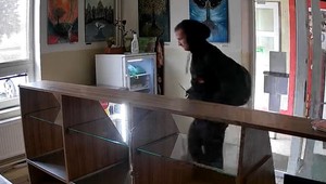 Majiteľa pirôžkárne trápia opakované krádeže. Páchateľa tentoraz nasnímala kamera