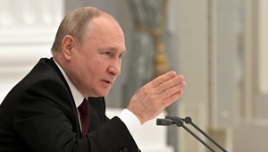 Ako sa odpútať od ruských komodít? Politici upozorňujú, že kohútik by mohol zavrieť sám Vladimír Putin