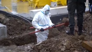 Hrozivý nález v Spišskej Novej Vsi. Pri stavbe rodinného domu objavili ľudskú lebku