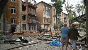 1213. deň na Ukrajine: Ruské útoky zasiahli domy, stanicu a univerzitu, medzi zranenými sú aj deti