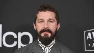 Tri dni v alkohole a vyčíňanie po baroch. Hollywoodsky herec skončil v putách