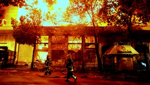 Oheň, rabovačky, výtržnosti. Grécko ide šetriť...