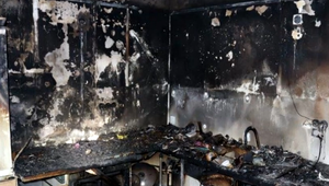 Nočný požiar bytu v hlavnom meste spôsobili deti s prihoreným jedlom