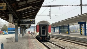Vlak z Prešova sa vykoľajil v Košiciach. Trať bude mimo prevádzky niekoľko dní