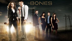 Kosti budú pokračovať aj ôsmou sériou, hercom zdvihli platy