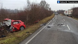 Tragický začiatok nového roku: Mladá vodička sa zrazila s kamiónom