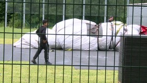 Najmenej 12 ľudí sa zranilo pri tlačenici na festivale. Problémom mali byť búrky