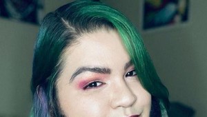 Žena si po 16 rokoch prestala holiť tvár: Ľudia na ňu zízajú ako na atrakciu, ona je konečne šťastná