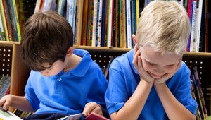 Eva sa so synmi môže stretnúť dvakrát ročne na 15 minút