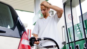 Minister Pavlis kontroloval cenu benzínu. Kartel v Slovnafte nenašiel