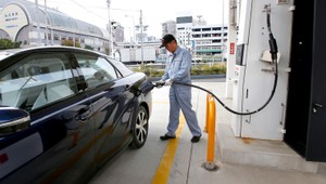 Auto na vodu sa blíži. Solárna membrána bezpečne oddelí vodík od kyslíka
