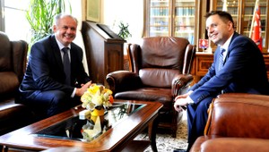 Kiska sa stretol s Kažimírom, debatili o vládnom balíčku