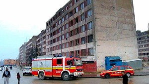 Na Luníku IX. horelo, žena (†50) vraj manipulovala s otvoreným ohňom