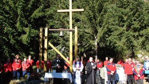 Rozhnevaní fanúšikovia Wisly a Cracovie sa budú zmierovať na púti