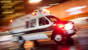 Autobus plný turistov sa pri Hurghade zrazil s kamiónom. Nehoda si vyžiadala obete