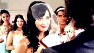 Katy Perry pôjde pod čepiec