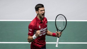 Djokovič sa prezradil vlastným videom z kurtu. Porušil pravidlá, čaká ho trest?