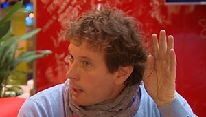 Voštinár má nové uši. Pomohla mu plastika