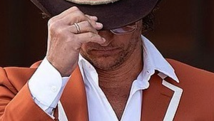 Hviezdny herec: Otec zomrel pri orgazme, mama mu odmietla zakryť penis! Dôvod je šokujúci!