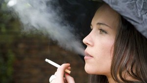S fajčením nehodno začínať. Odborníci varujú, že už z jednej cigarety denne sa môže stať doživotná závislosť