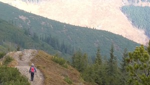 Vo Vysokých Tatrách uzavreli turistické chodníky. Čo čaká na turistov v Nízkych ?