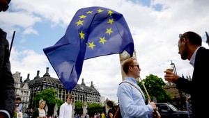 Európa tlačí na Britániu, aby ihneď začala proces odchodu z Únie