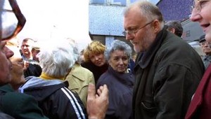 Nebankovky: Poškodených sklamala koalícia, obracajú sa na opozíciu