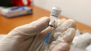 NKÚ kritizuje Obstaranie COVID vakcín