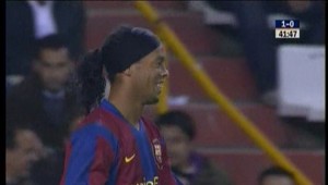 Barcelona po remíze zaostáva za Realom