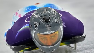 Olympijský výbor zakázal ukrajinskému pretekárovi helmu s obrázkami športovcov zabitých vo vojne