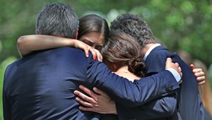 Klan Kennedyovcov pochoval mladú Saoirse, ktorá sa predávkovala