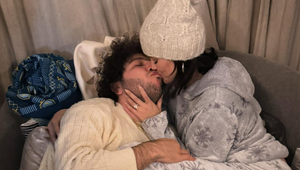 Nechutnosti počas živého vysielania?! Hviezdna speváčka šokovala divákov zvláštnou intímnosťou!