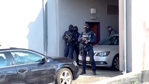 Pri domovej prehliadke našli u bývalého šéfa NAKA dokumenty z kauzy vydierania